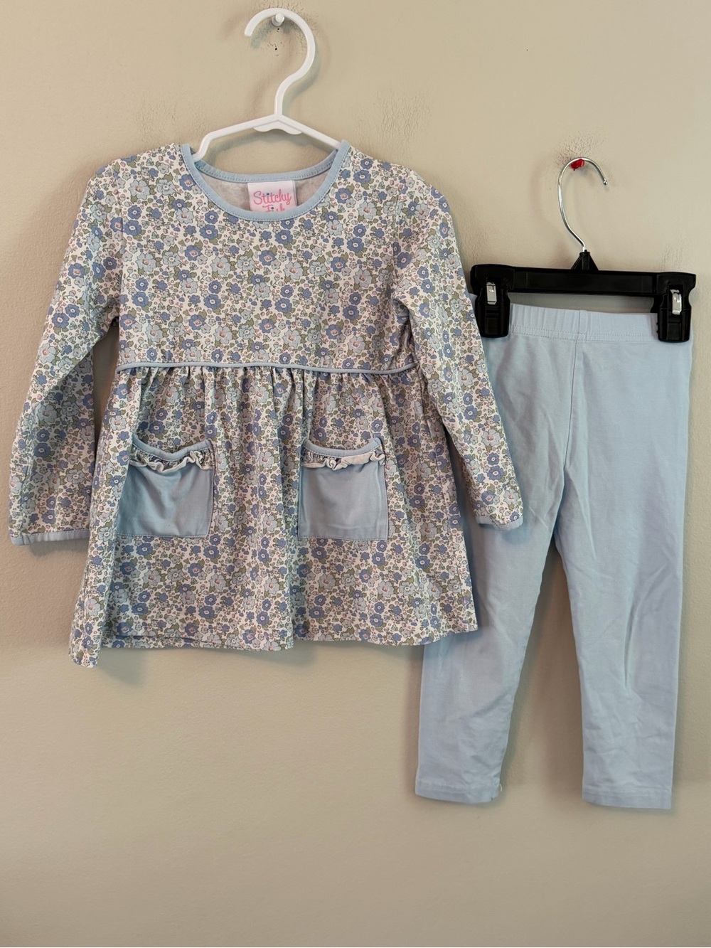 Stitchy Fish Blue Floral Top With Matching Leggings